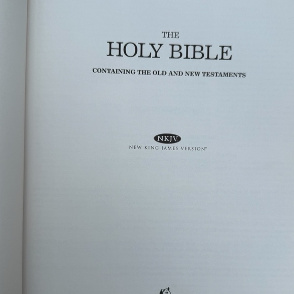 Thomas Kinkade Holy Bible NKJV Lighting the Way Home Hardcover Red - Picture 3 of 6